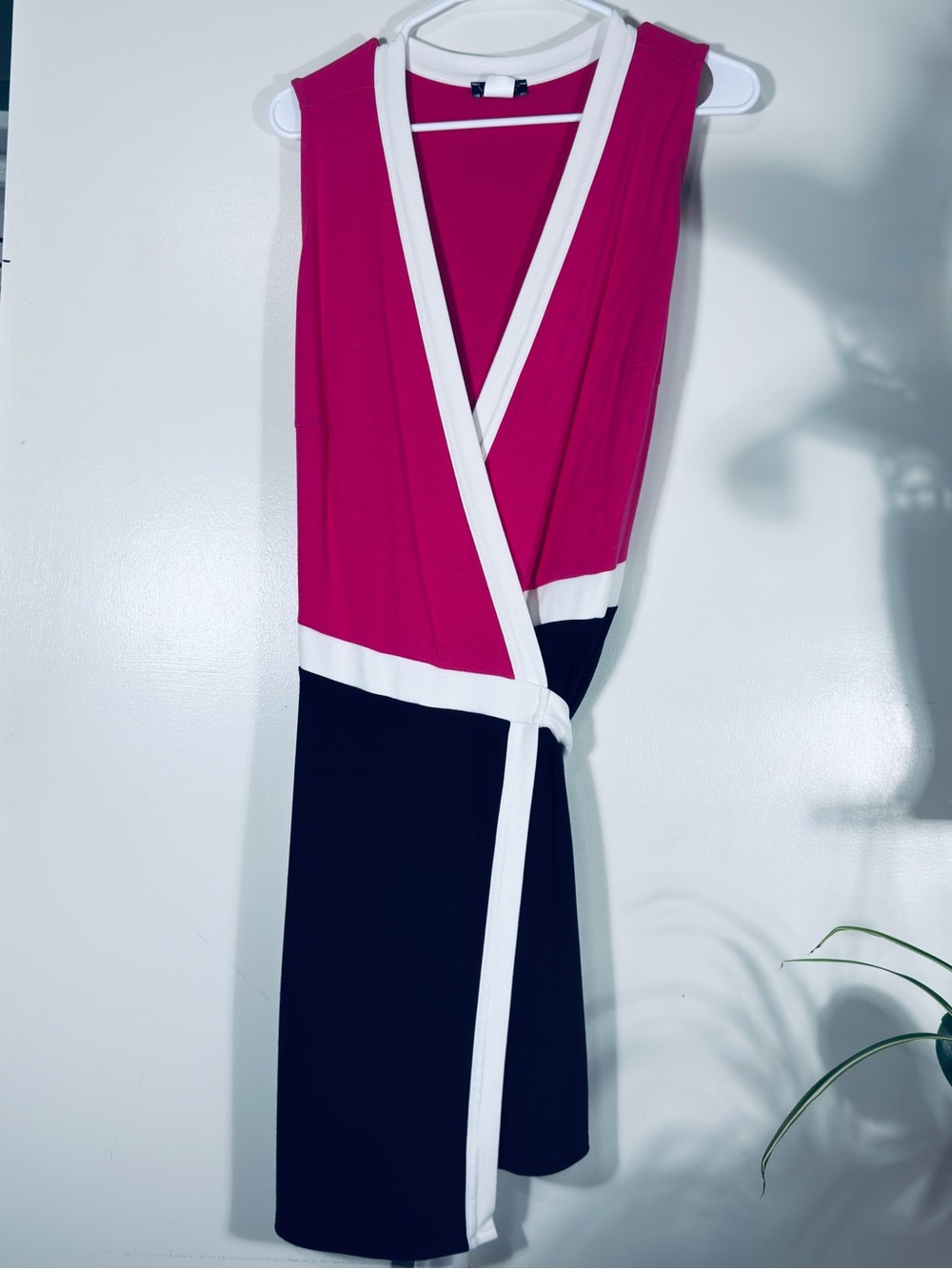 VENUS Fuchsia, Black & White Sleeveless Wrap Midi Dress
